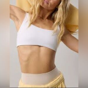 Alphalete Classic Sports Bra